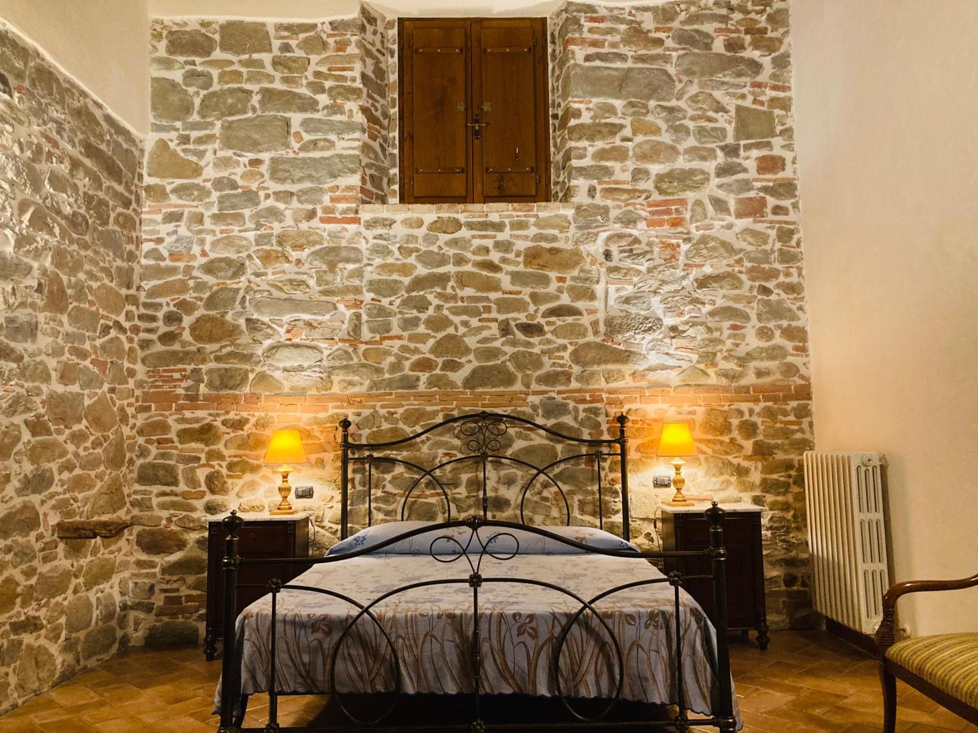 Agriturismo Tramonti กาสติลิโอเน ดิ การ์ฟาญานา ภายนอก รูปภาพ